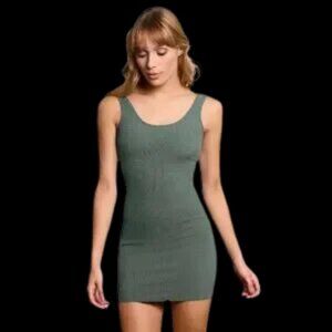 🦚NWT Maaji Emma Dress🦚